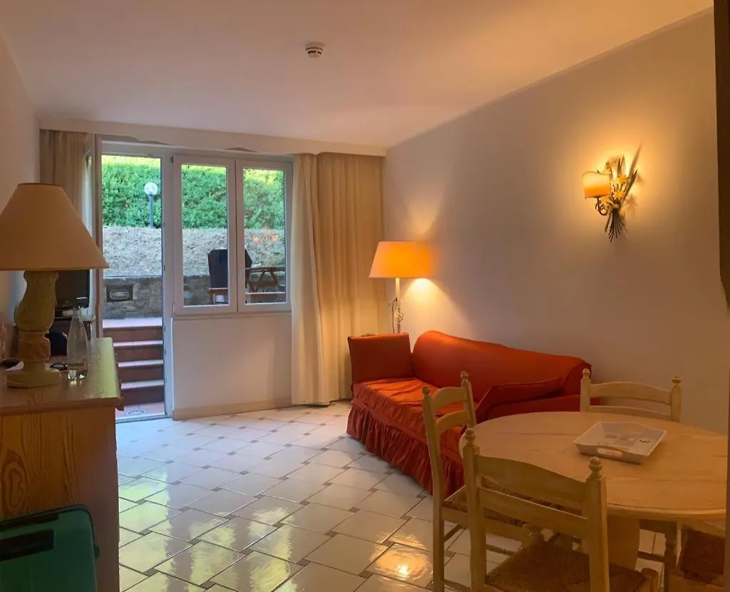 Appartamento 4 Posti Letto N 238 Presso Residence Golf Hotel Punta Ala 0*,  Italy
