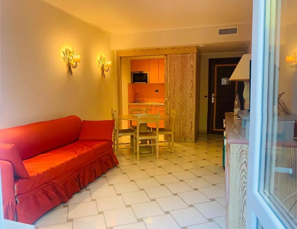 Appartamento 4 Posti Letto N 238 Presso Residence Golf Hotel Punta Ala Apartment